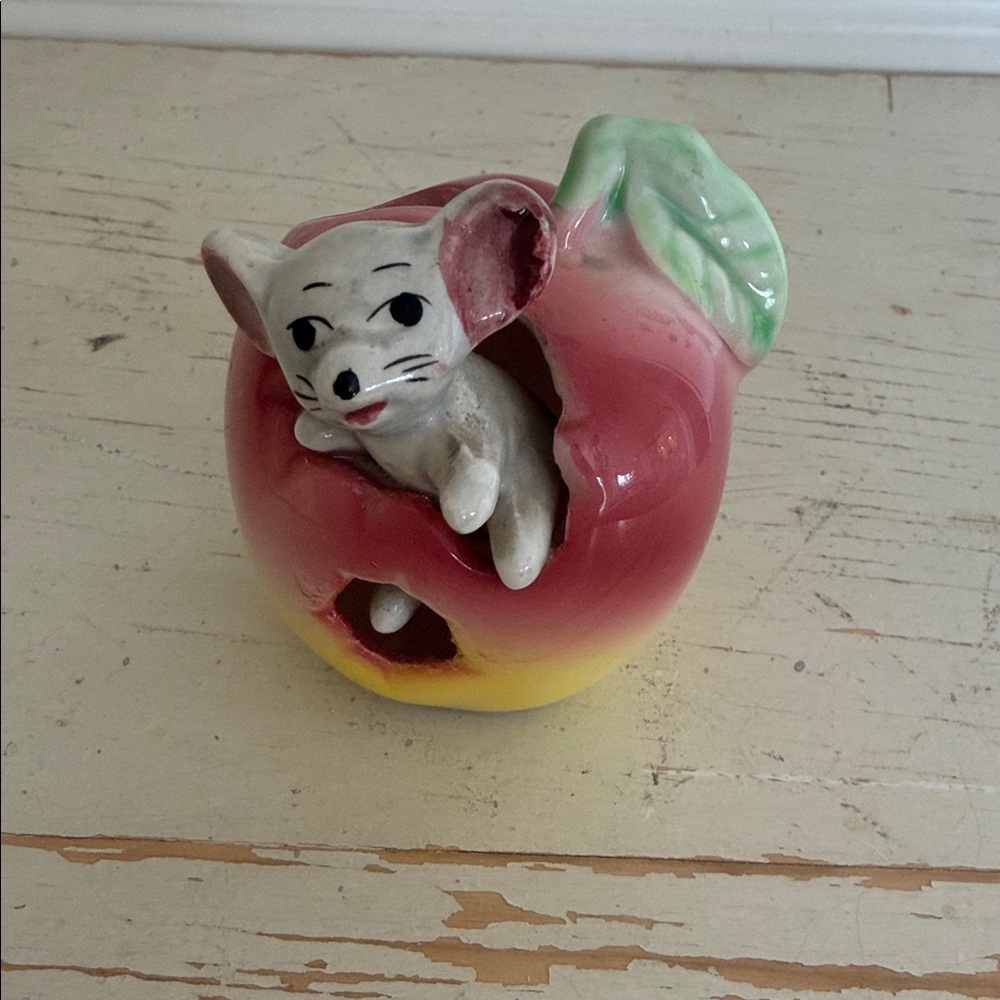 Vintage 1960’s toothpick holder